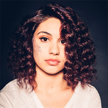 Өмірбаян Alessia Cara