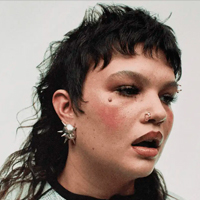 Өмірбаян Lola Young