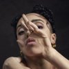 Мұқаба FKA Twigs - Figure 8 FKA Twigs - Figure 8