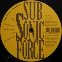 Мұқаба Subsonic force - Steeds wanner hij bonen aat
