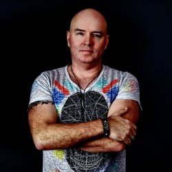 Мұқаба CJ Stone - Into The Sea (Original Mix)