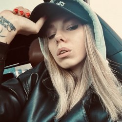 Мұқаба МИФДОБРА - Валит