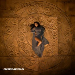 Мұқаба Tayna - Thana