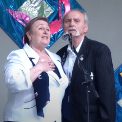 Мұқаба Диана и Василий Матющенко - Ой на горi калина