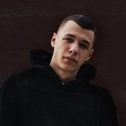Мұқаба MACAN - Кино