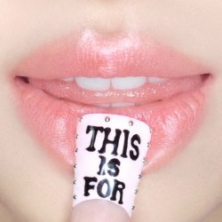 Мұқаба TWICE - THIS IS FOR