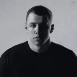 Мұқаба MACAN - Заново