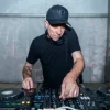 Мұқаба J-Break - Ease The Pressure J-Break - Ease The Pressure