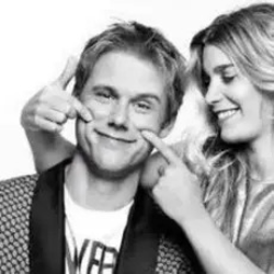 Мұқаба Armin van Buuren feat. Ana Criado - I'll Listen