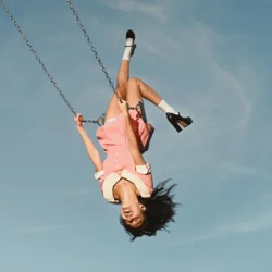 Мұқаба Olivia Rodrigo - stupid song